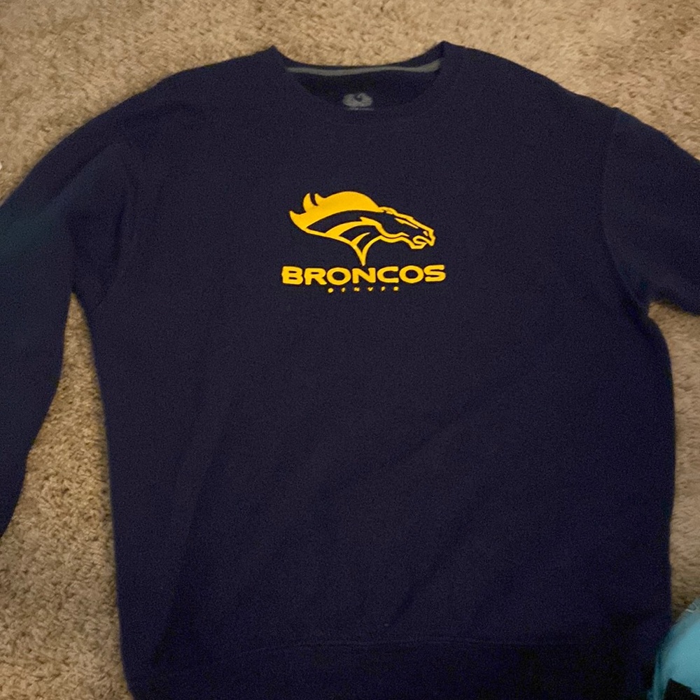 denver broncos sweatshirt